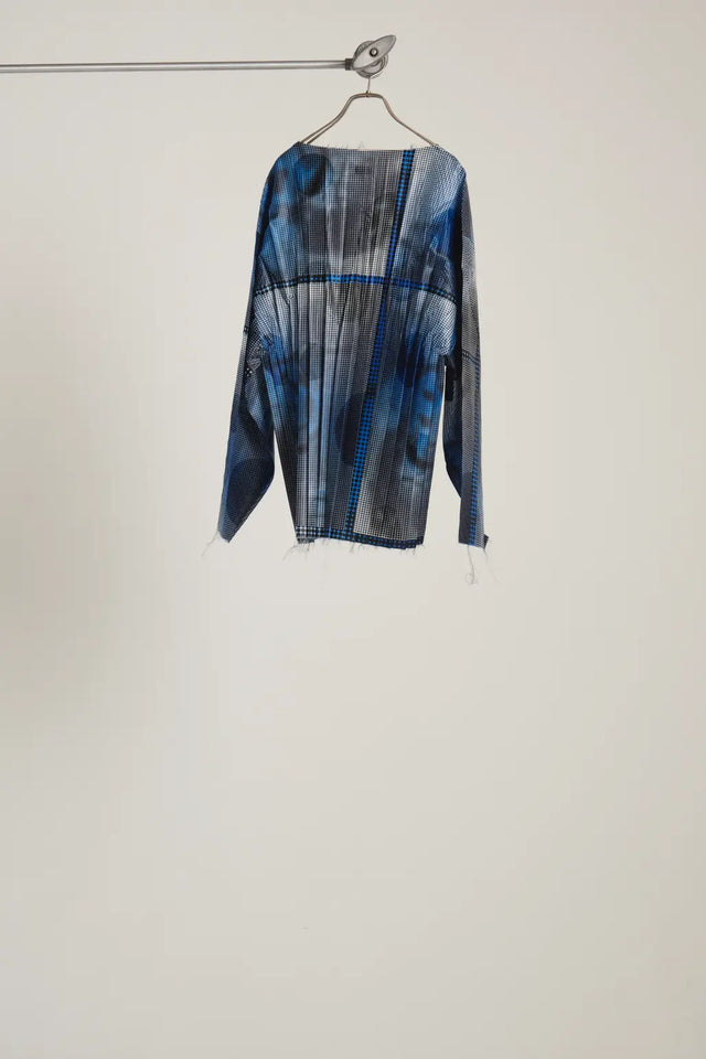 HALF PLEATS PULL SMILE FABRIC