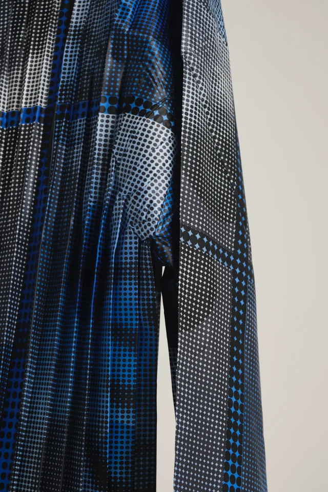 HALF PLEATS PULL SMILE FABRIC